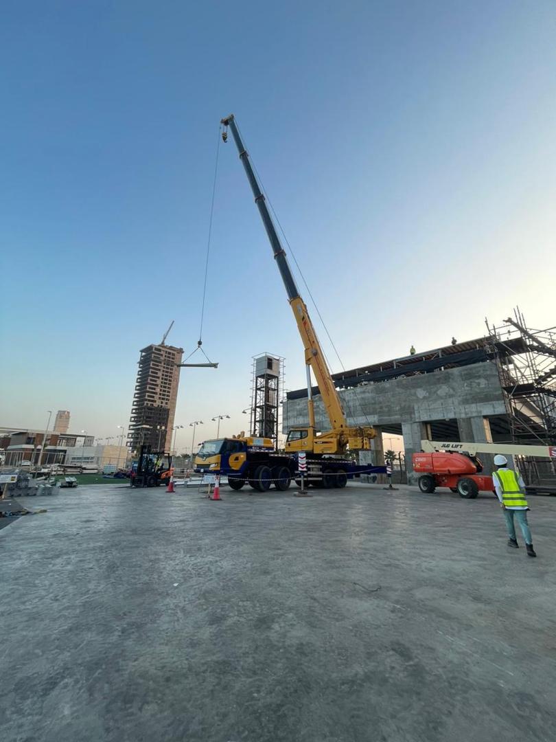Formula 1 crane rental, heavy equipment rental, crane, man lift, scissor lift, boom truck, telehandler, lifting services, construction equipment hire, crane company in Saudi Arabia